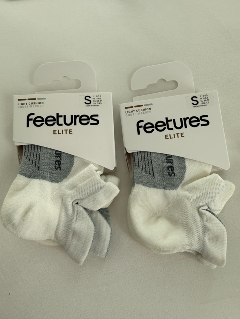 Feetures Elite Light Cushion Low-Cut Socks - White & Gray - 2 Pairs